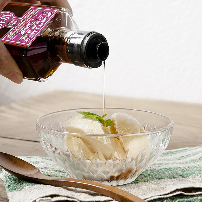 Balsamic Vinegar with Pomegranate |