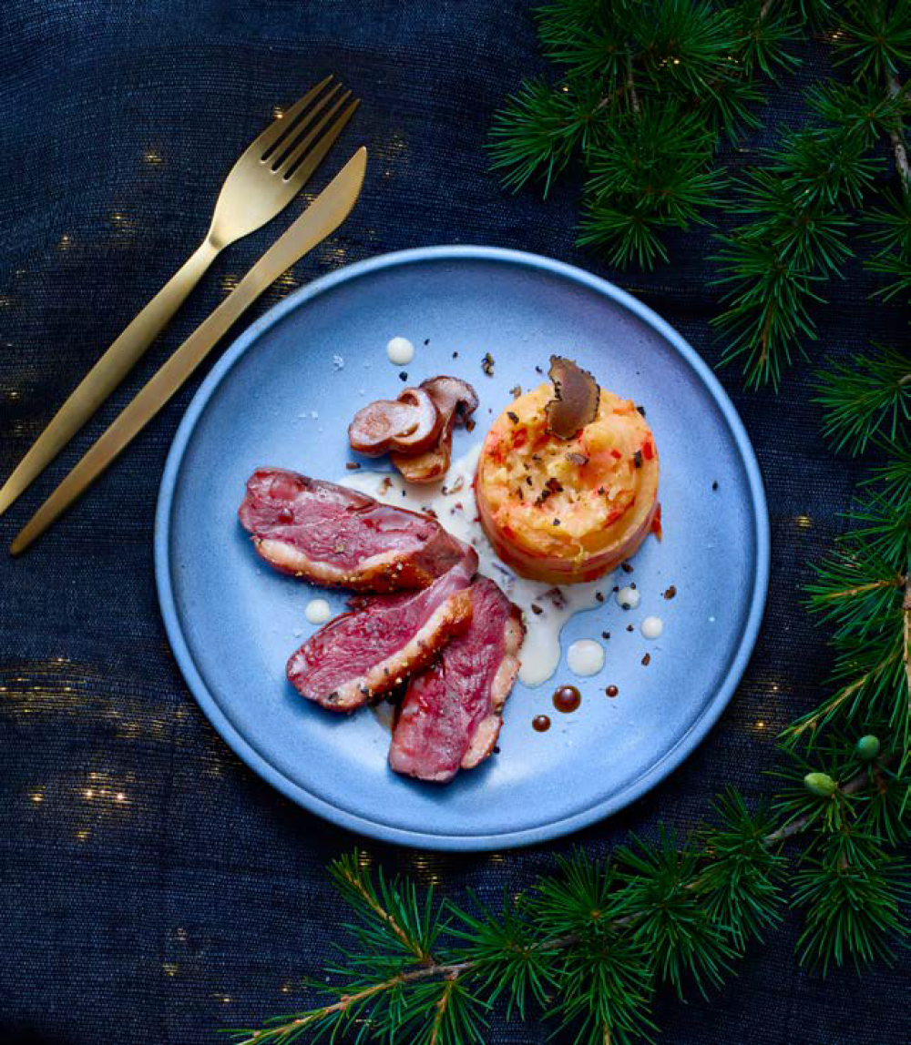 Magret De Canard Sauce Champignon Ecrase De Pommes De Terre A La Truffe Maison Bremond 1830